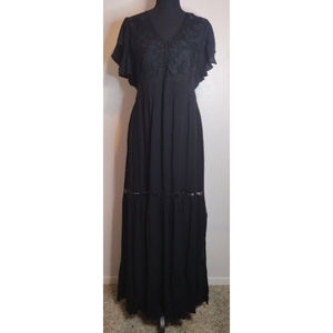 Band of Gypsies Kanakam Maxi Dress Size M Black